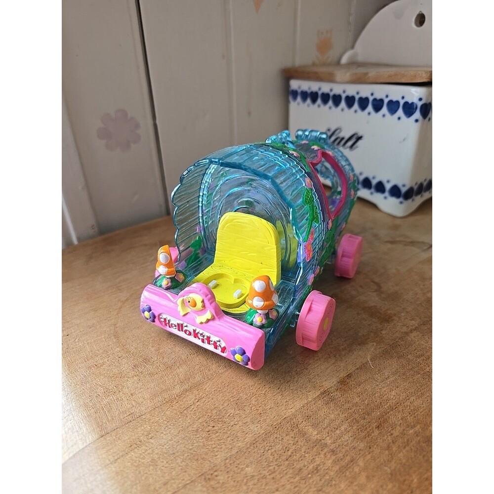 Hello Kitty Dream World - Bunny Hello Kitty Flower Sanrio Bandai 2001 Wagon ONLY